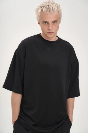 Футболка (оверсайз) Футболка (оверсайз)