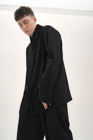 Рубашка с закрытыми пуговицами Рубашка с закрытыми пуговицами