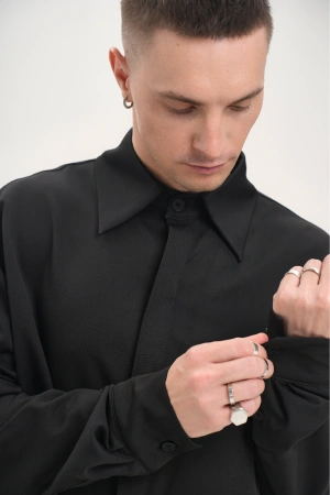 Рубашка с закрытыми пуговицами Рубашка с закрытыми пуговицами